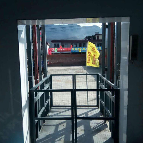 设备配置高,适应多种安装环境 ●  承载力强大,实现多点控制,上下楼层